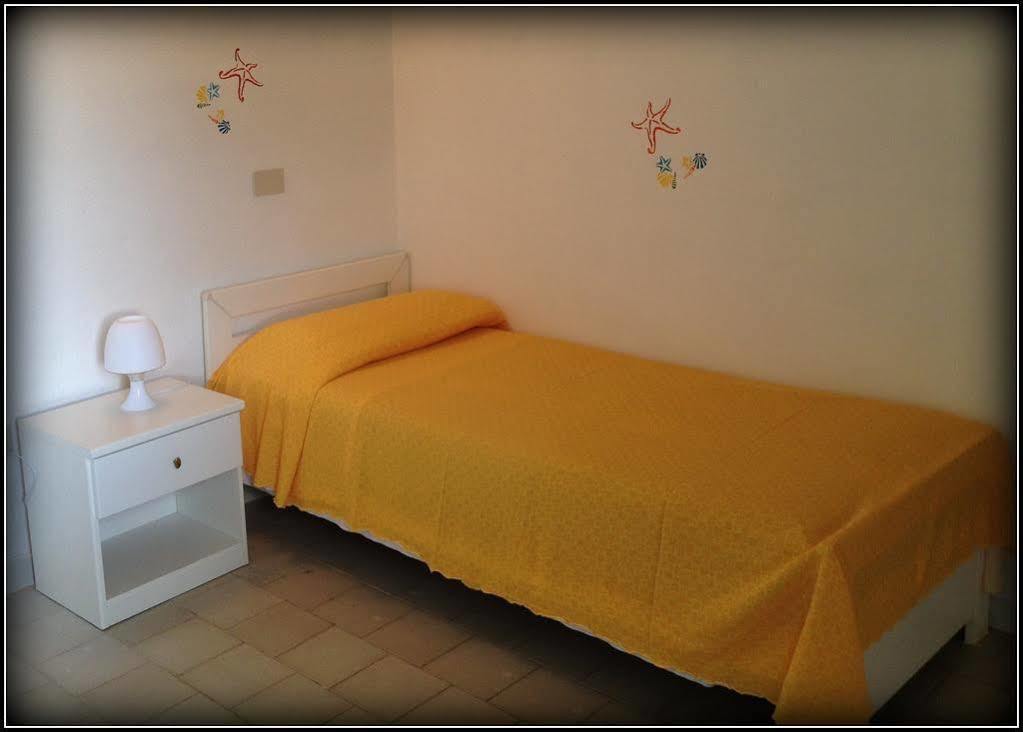 Hotel Capo Di Stella Каполівері Екстер'єр фото