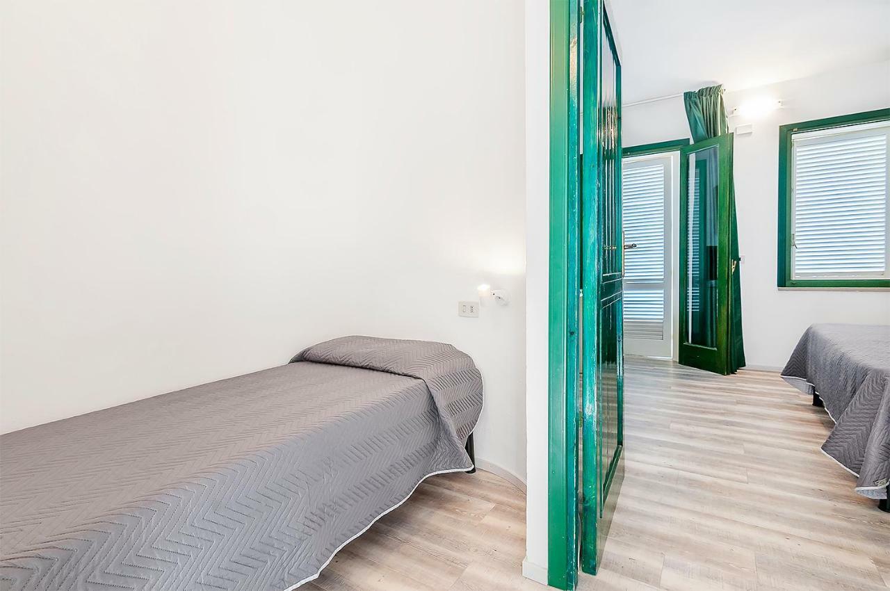 Hotel Capo Di Stella Каполівері Екстер'єр фото