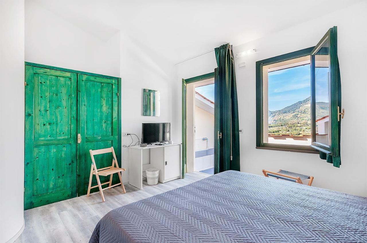 Hotel Capo Di Stella Каполівері Екстер'єр фото
